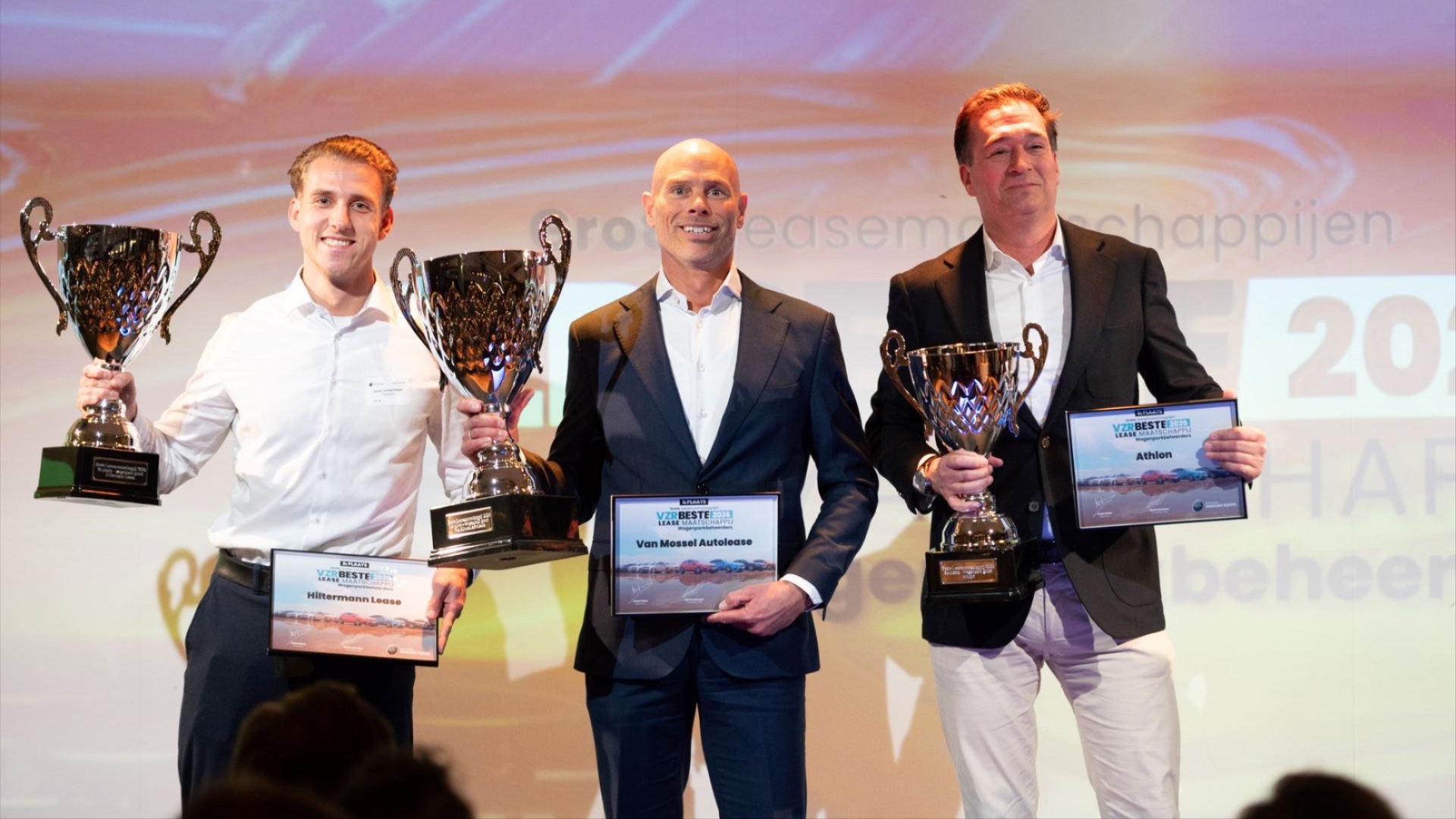 Van Mossel Autolease sleept twee prijzen in de wacht bij de Leasemaatschappij van het Jaar-awards van de VZR